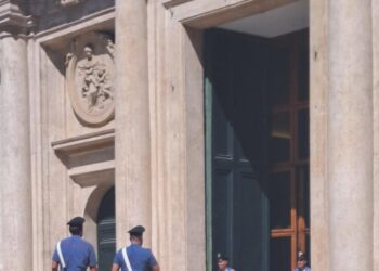 Furgiuele, Fontana fa il suo mestiere, non mi piego a sinistra