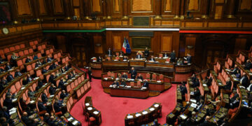 Riammessi 12 emendamenti al Milleproroghe, non c’è il condono edilizio