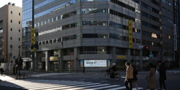 Borsa: Tokyo, apertura in ribasso (-0,27%)