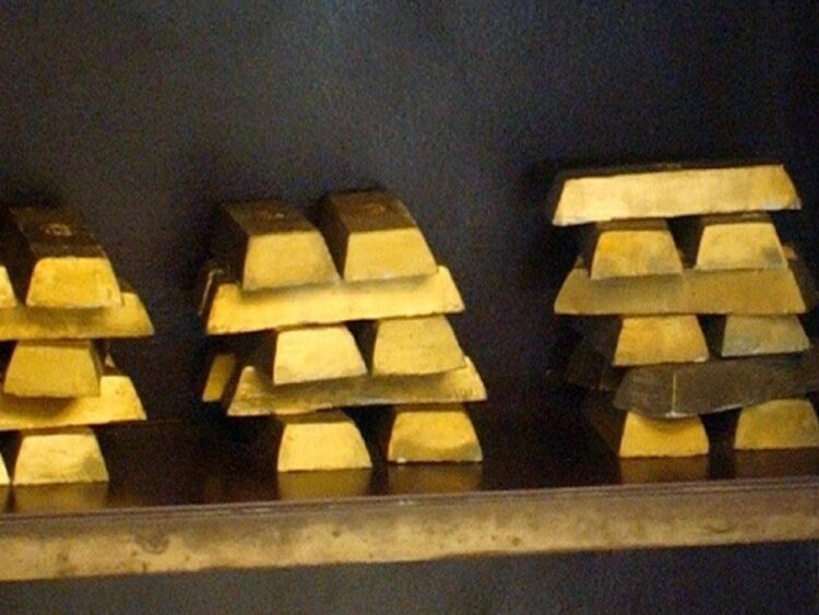 Oro oltre i 5.500 dollari l’oncia. Campi: “In aumento per pressioni su Fed”