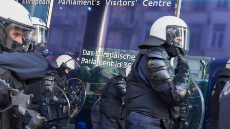 Dalla Germania alla Danimarca, il fermo preventivo in Europa