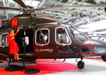 Leonardo produce elicotteri in India, via all’accordo con Adani Defence & Aerospace