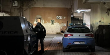 Ventiduenne uccisa a Napoli, si cerca il fratello