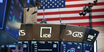 Borsa. Prudenza a Wall Street, occhi puntati su negoziati Ucraina-Russia per riflessi su energia e inflazione