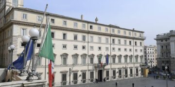 Sicurezza, governo accelera: oggi a Palazzo Chigi riunione su decreto