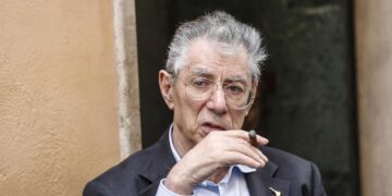 L’addio della politica a Bossi, ‘scompare un amico e un protagonista’