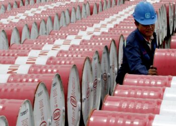 Attacco all’Iran, cambia il prezzo del petrolio? La decisione dell’Opec+