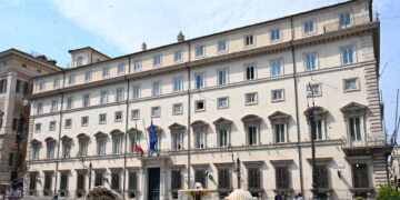 Governo al lavoro su accise, caccia a risorse per misure più incisive