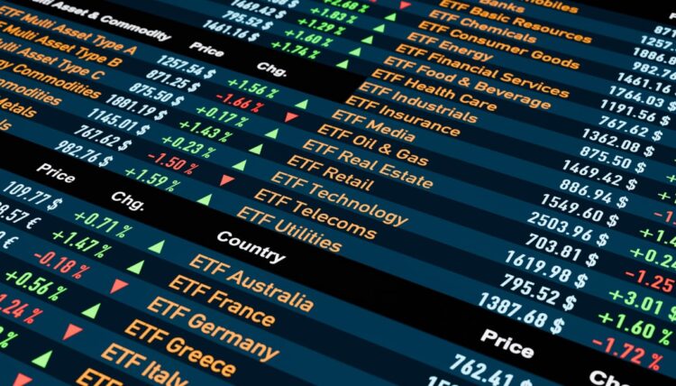 Conviene investire 50 euro al mese in Pac ed Etf per far crescere il capitale?