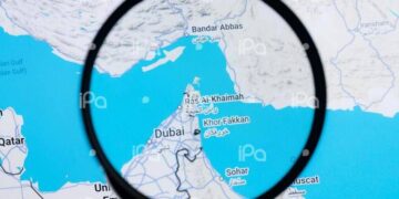 Iran. Sisto (Confitarma): “Hormuz resta passaggio obbligato, ma priorità sicurezza equipaggi”