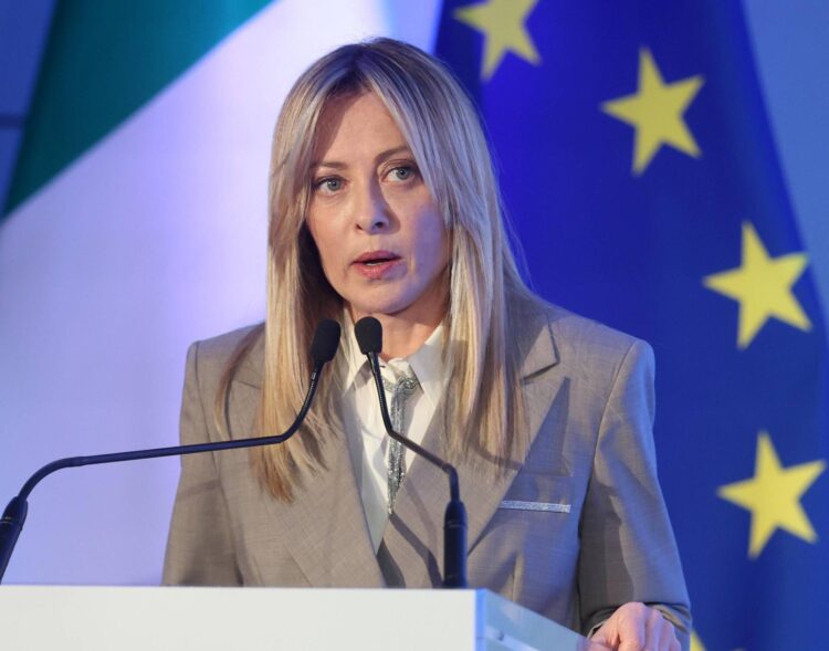 Iran, Meloni: “Non siamo in guerra e non ci entreremo”