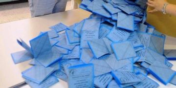 Sondaggio politico, Fratelli d’Italia scende. Pd e M5S salgono